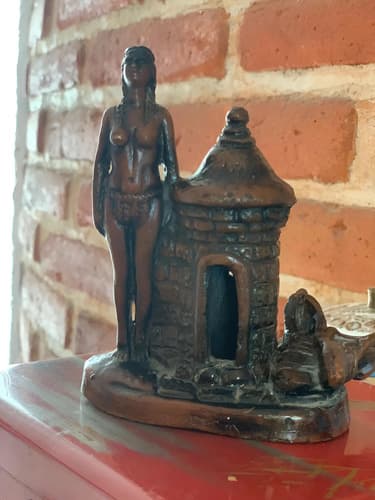 Cerámica Mujer Guardiana Artesanía Colombiana Café