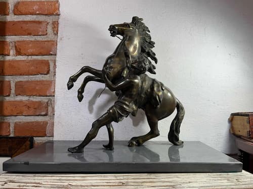 Figura De Bronce Chevaux De Marly Jinete Y Caballo Bronce
